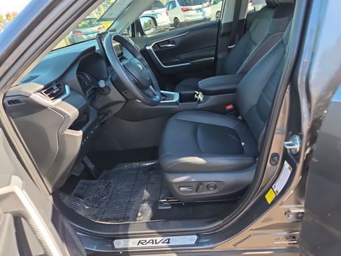Used 2024 Toyota RAV4 XLE Premium w/ Weather Package AWD/4WD image 19