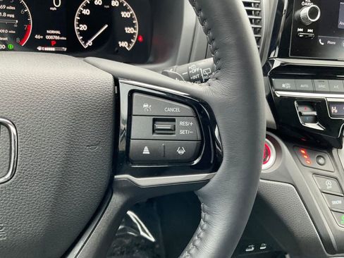 Used 2025 Honda Odyssey EX-L image 16