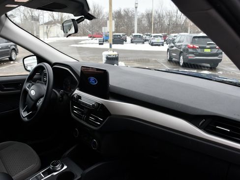 Used 2022 Ford Escape SE image 14