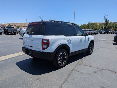 Used 2024 Ford Bronco Sport Outer Banks w/ Tech Package AWD/4WD image 4