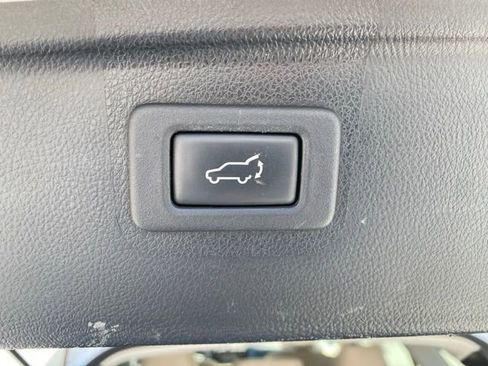 Used 2016 Subaru Outback 2.5i Premium image 10