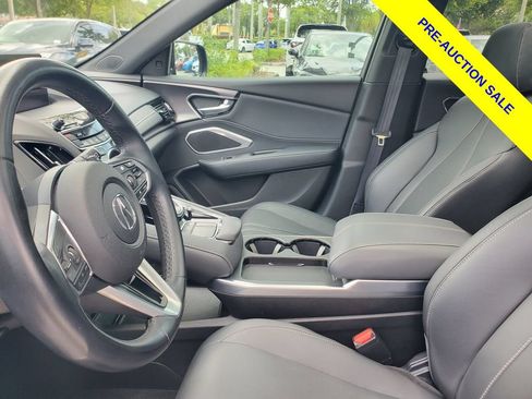 Used 2025 Acura RDX SH-AWD image 16