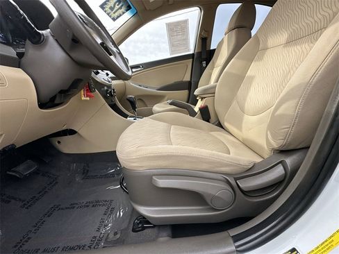 Used 2012 Hyundai Accent GLS w/ Premium Pkg 3 image 20