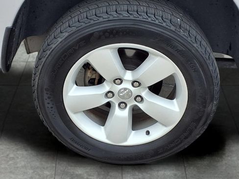Used 2024 RAM 1500 Classic SLT AWD/4WD image 9