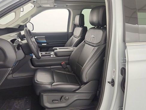 New 2025 Ford Expedition Max Platinum w/ Driver's Package image 12