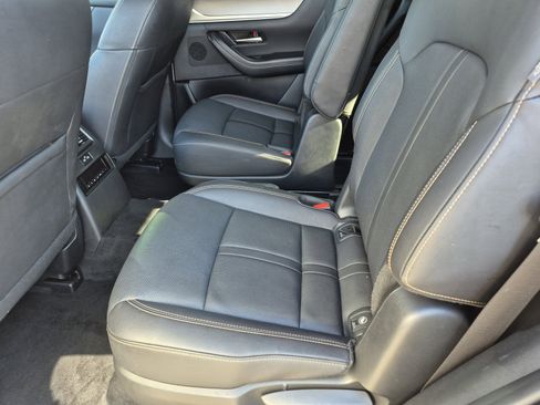 Used 2024 MAZDA CX-90 3.3 Turbo w/ Premium Package image 17