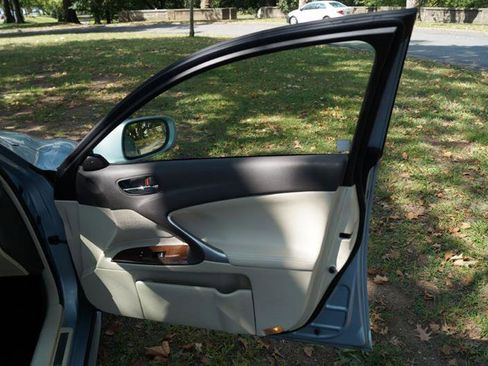 Used 2012 Lexus IS 250 AWD image 22