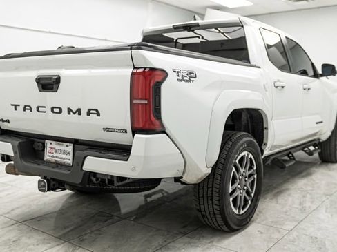 Used 2024 Toyota Tacoma TRD Sport image 9