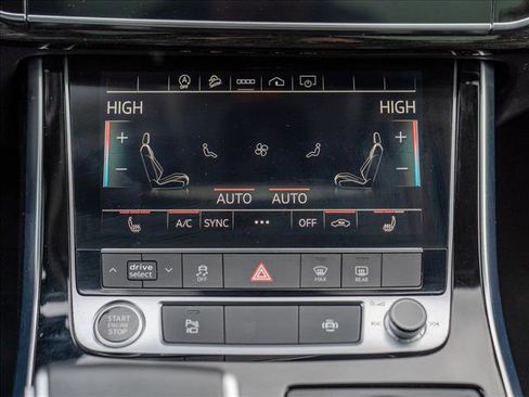 Used 2022 Audi Q7 Premium Plus image 22