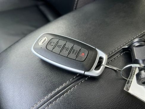 Used 2023 Nissan Pathfinder SL w/ SL Premium Package image 34