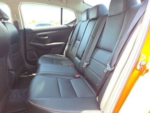 Used 2021 Nissan Sentra SR w/ SR Premium Package image 10