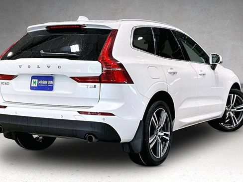 Used 2021 Volvo XC60 T5 Momentum w/ Advanced Package AWD/4WD image 6