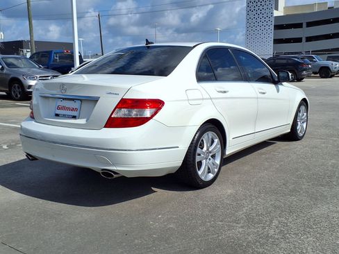 Used 2009 Mercedes-Benz C 300 Sedan image 26