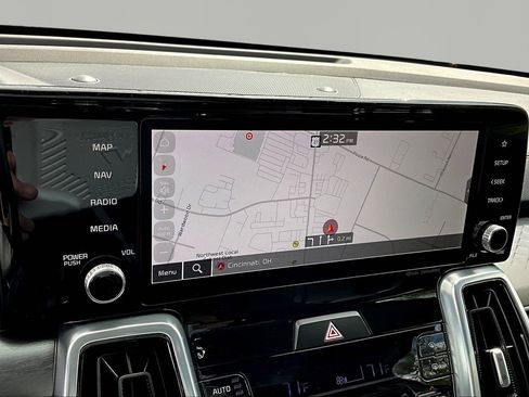 Certified 2023 Kia Sorento SX AWD/4WD image 14