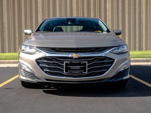 Used 2024 Chevrolet Malibu LT FWD image 3
