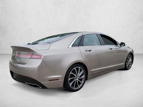 Used 2018 Lincoln MKZ Reserve w/ Luxury Package FWD image 5