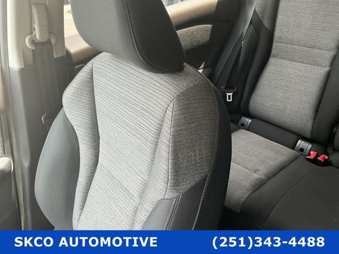 Used 2021 Nissan Rogue S FWD image 27