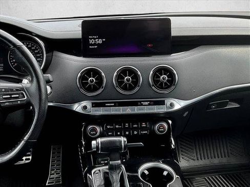 Used 2022 Kia Stinger GT-Line w/ Sun & Sound Package AWD/4WD image 8