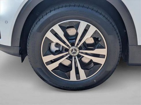 Used 2025 Mercedes-Benz GLB 250 image 9