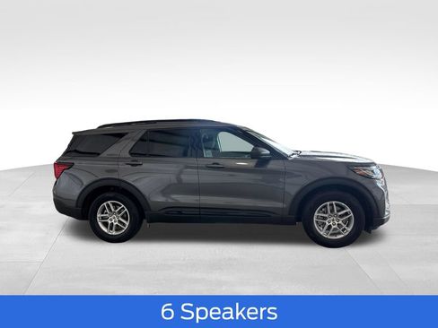New 2026 Ford Explorer Active RWD image 8