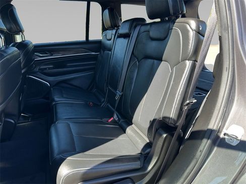 Certified 2023 Jeep Grand Cherokee L Overland image 16