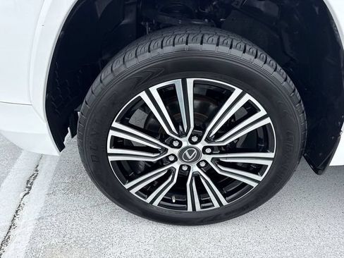 Used 2023 Lexus LX 600 4WD w/ Accessory Package (Z1) image 10