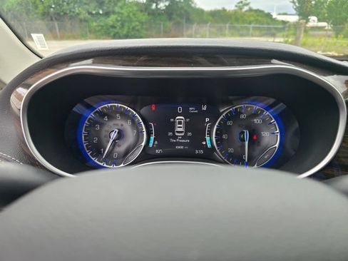 Used 2021 Chrysler Pacifica Limited w/ Premium & Safety Sphere Group AWD/4WD image 31