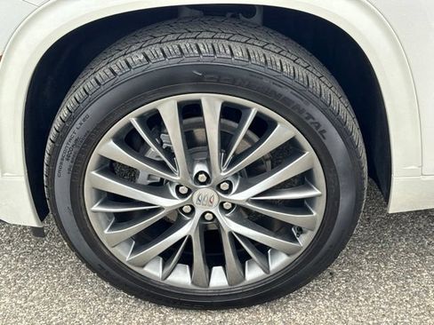 Used 2025 Buick Enclave Avenir w/ Super Cruise Package AWD/4WD image 22