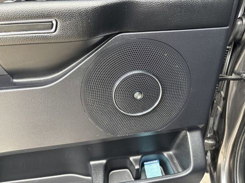 Used 2020 Ford Expedition Limited image 11