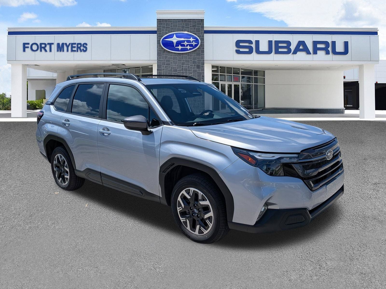 Used 2026 Subaru Forester Premium AWD/4WD image 2