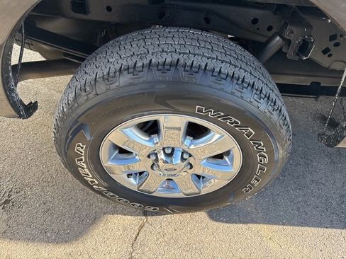 Used 2013 Ford F150 Lariat w/ Luxury Equipment Group image 9