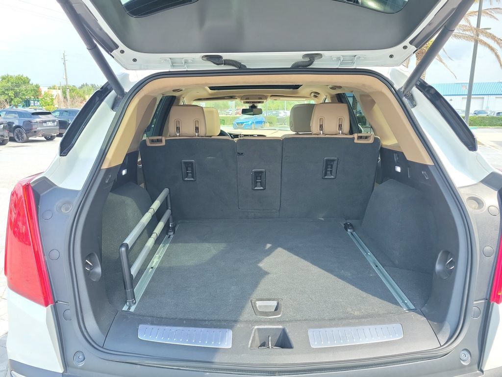 Used 2019 Cadillac XT5 Platinum AWD/4WD image 11