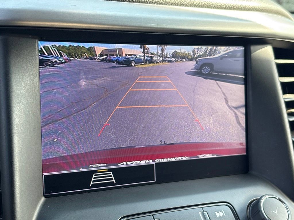 Used 2023 GMC Acadia SLE FWD image 25