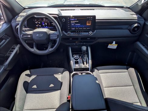 New 2026 Chevrolet Colorado Trail Boss AWD/4WD image 16