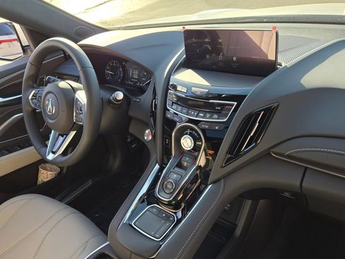 New 2025 Acura RDX SH-AWD image 9