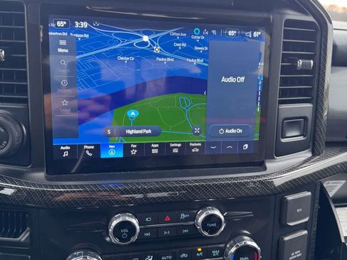 Used 2025 Ford F150 Lariat w/ Equipment Group 502A High image 19