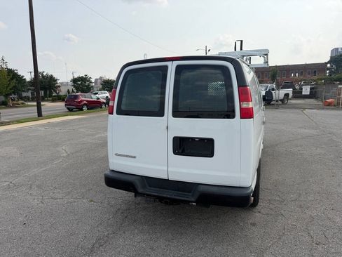 Used 2019 Chevrolet Express 2500 w/ Communications Package RWD image 23