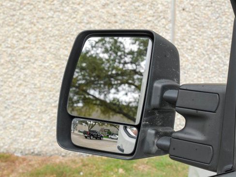 Used 2020 Nissan NV 2500 SV w/ Navigation Package image 34