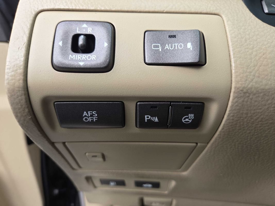 Used 2008 Lexus LS 460 RWD image 18