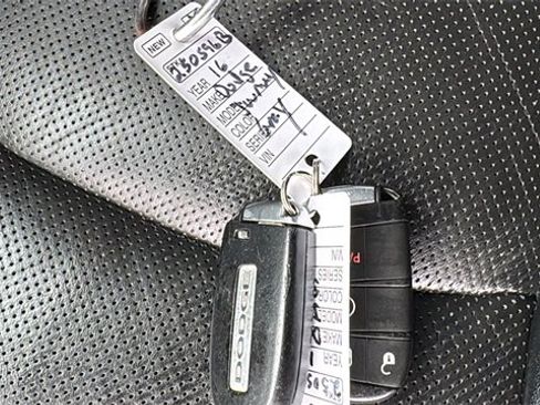 Used 2016 Dodge Journey R/T w/ Driver Convenience Group image 30