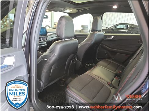 Used 2024 Ford Escape ST-Line w/ Tech Pack #1 AWD/4WD image 11