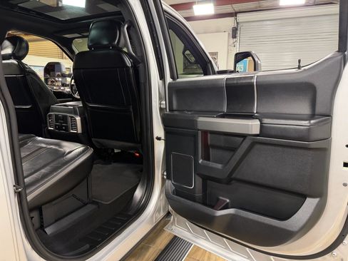 Used 2018 Ford F250 Platinum w/ Platinum Ultimate Package AWD/4WD image 16