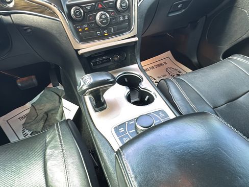 Used 2014 Jeep Grand Cherokee Overland AWD/4WD image 22