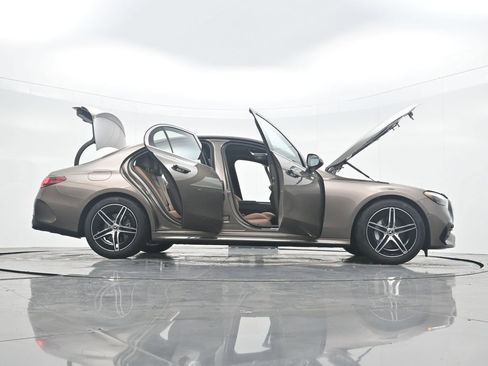 Used 2025 Mercedes-Benz E 350 Sedan image 45