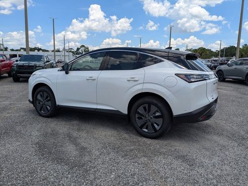 New 2025 Nissan Murano SL w/ Cargo Package AWD/4WD image 3