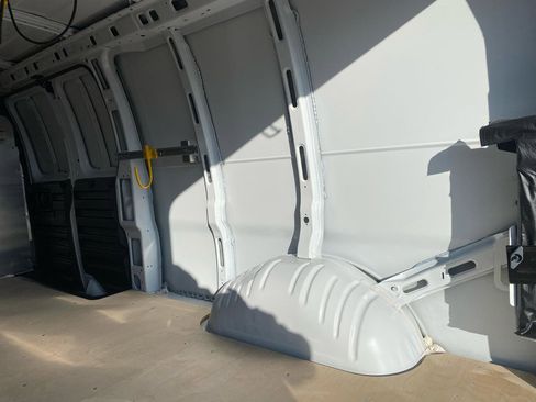 Used 2025 Chevrolet Express 2500 Extended w/ Communications Package image 14