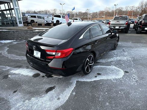 Used 2018 Honda Accord Sport image 7
