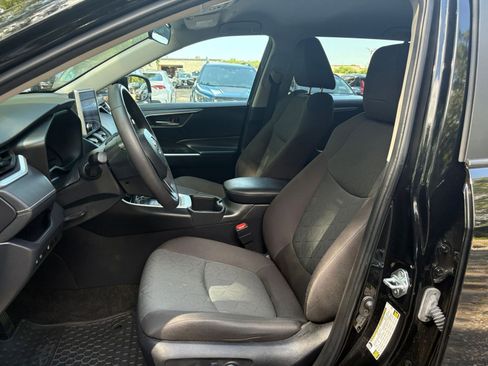 Used 2024 Toyota RAV4 XLE image 24