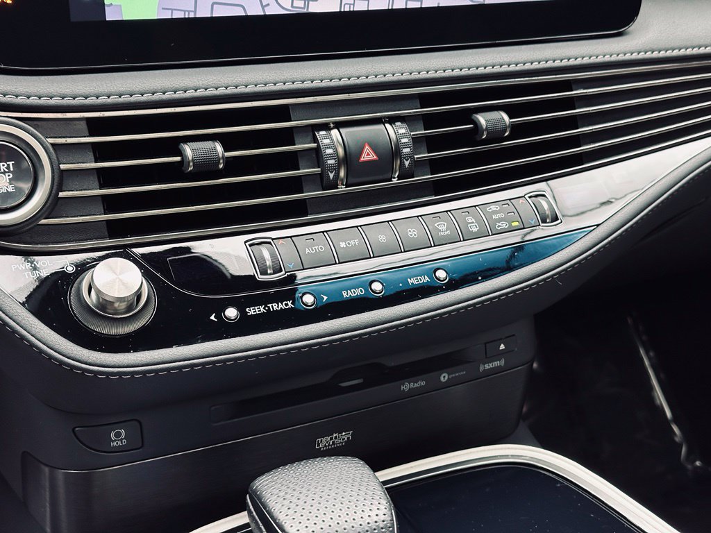Used 2022 Lexus LS 500 F Sport AWD/4WD image 26