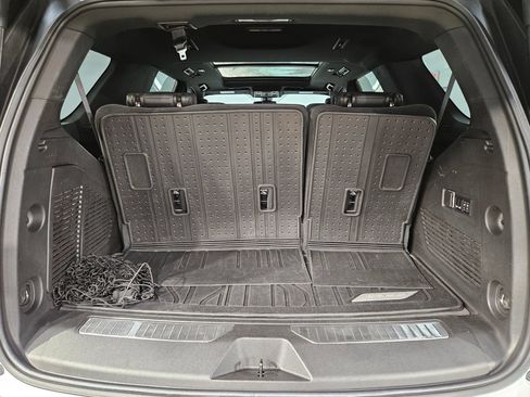 Used 2022 Chevrolet Tahoe RST w/ Sport Performance Package AWD/4WD image 18